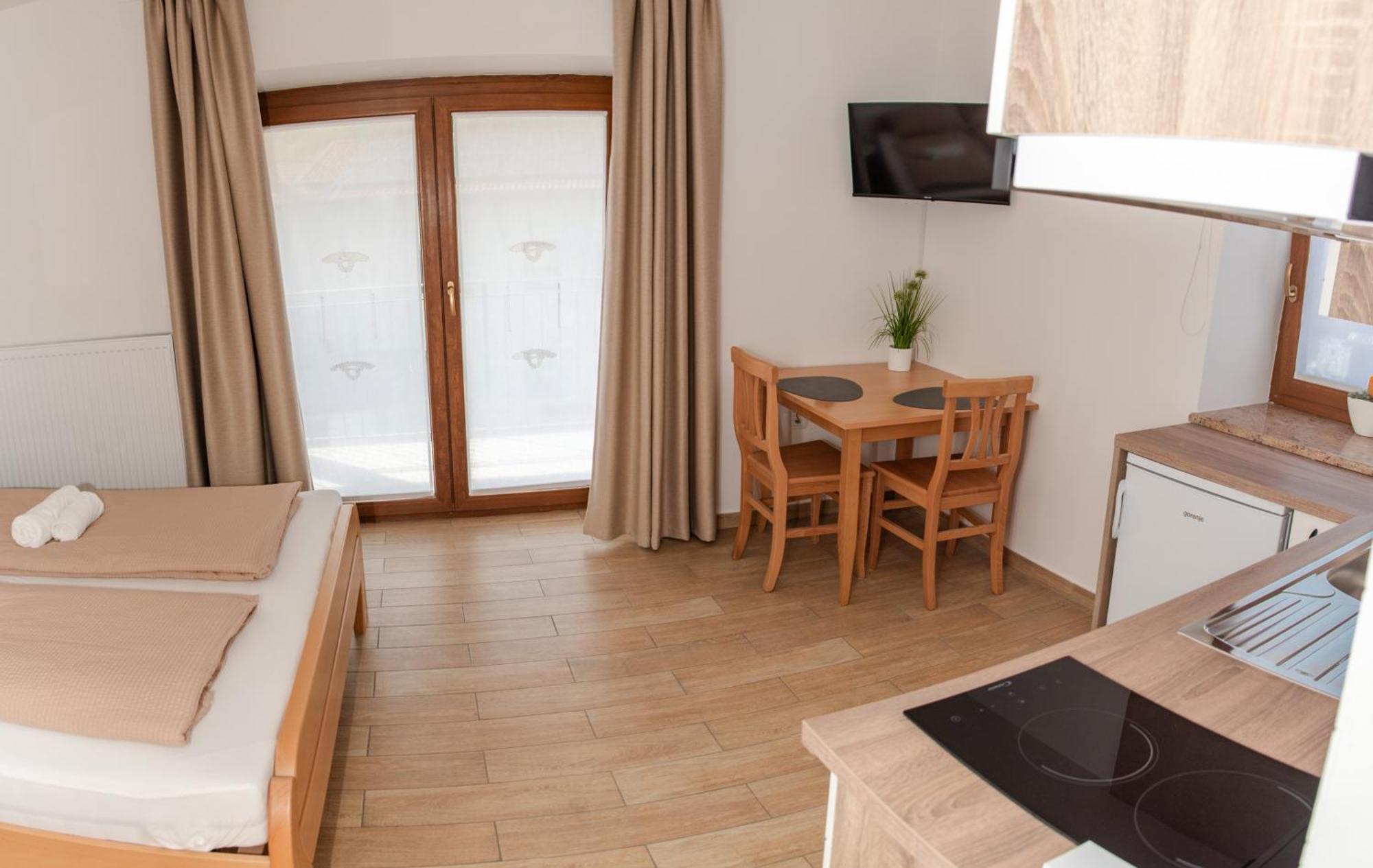 Apartmaji Tinta Kanal Eksteriør bilde